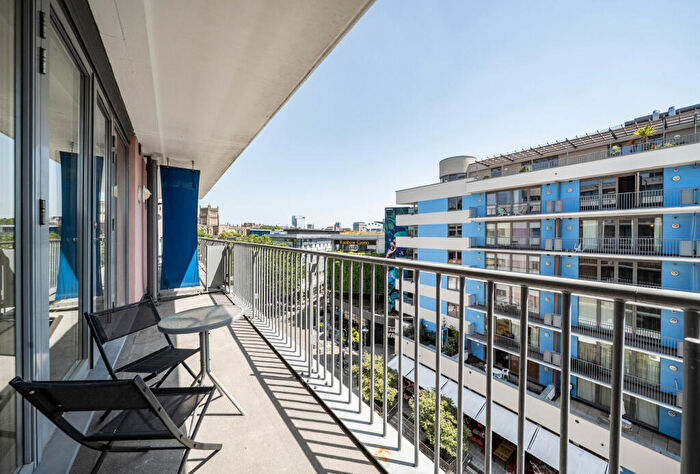 1 Bedroom Apartment For Sale In Balmoral House, Canons Way, Bristol, BS1