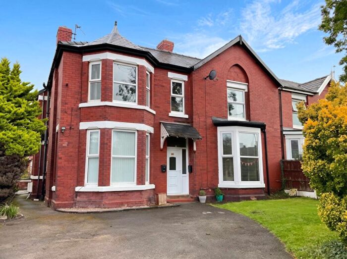 3 Bedroom Flat For Sale In Aughton Road, Birkdale, Southport, PR8