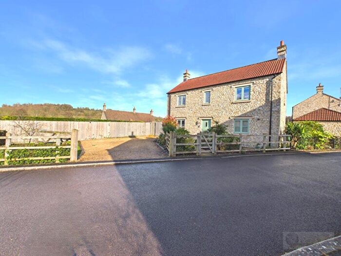 4 Bedroom Detached House For Sale In Manor Close, Kilmersdon, BA3