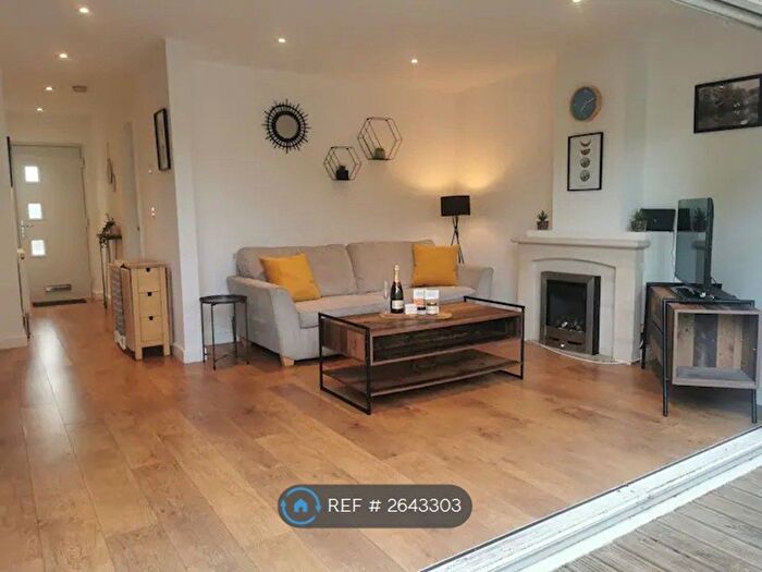 2 Bedroom Flat To Rent In Cottesmore Road, Oxford, OX4