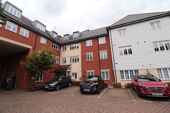 2 Bedroom Property To Rent In Ongar Road, Brentwood, CM15
