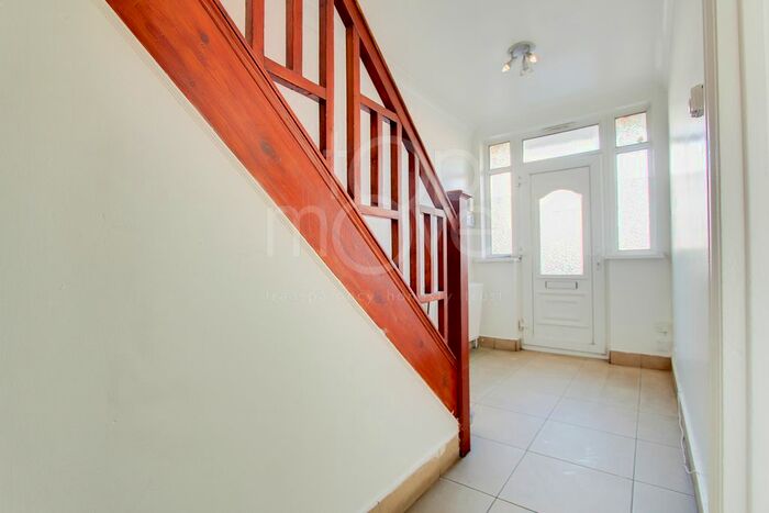 4 Bedroom Terraced House To Rent In Hampton Road, Croydon, CR0