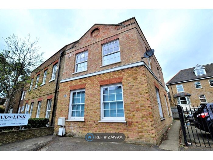 1 Bedroom Flat To Rent In Kingston Road, Wimbledon, SW19