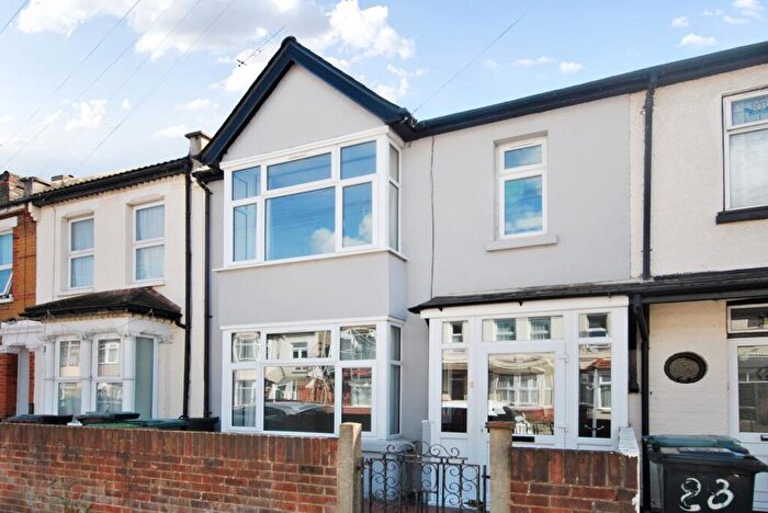 3 Bedroom Terraced House To Rent In Campbell Road, Gravesend, Kent, DA11