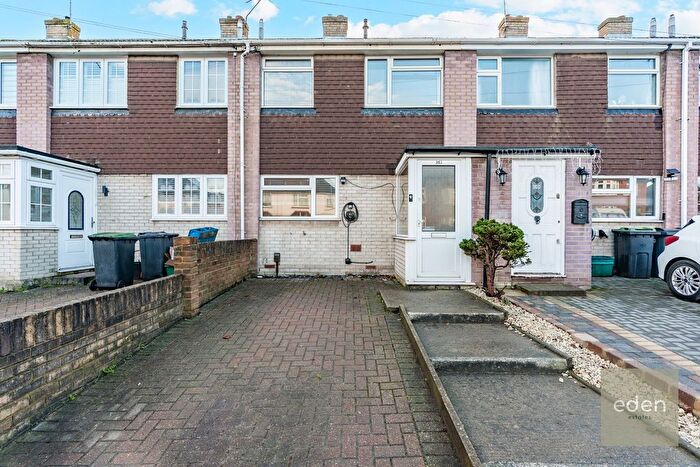 3 Bedroom Terraced House For Sale In New Hythe Lane, Larkfield, ME20