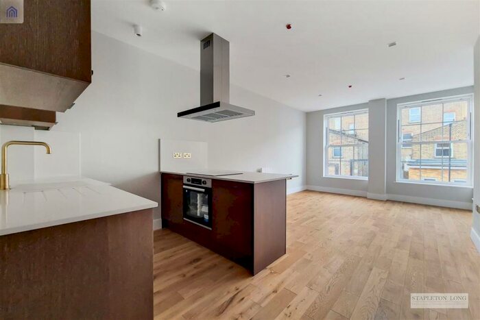 2 Bedroom Flat To Rent In Dalton Street, West Norwood, SE27