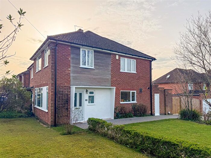 3 Bedroom Semi-Detached House To Rent In Kenilworth Road, Cubbington, Leamington Spa, CV32