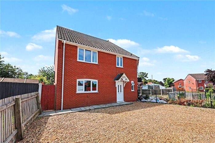 3 Bedroom Semi Detached House For Sale In Park Way, Hellesdon, Norwich, Norfolk, NR6