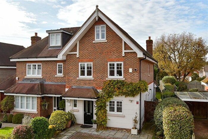 4 Bedroom Semi Detached House For Sale In Magnolia Drive, Banstead, Surrey, SM7