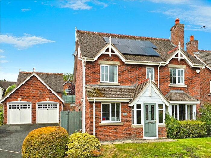 4 Bedroom Detached House For Sale In Onnen Gardens, Trefonen, Oswestry, Shropshire, SY10