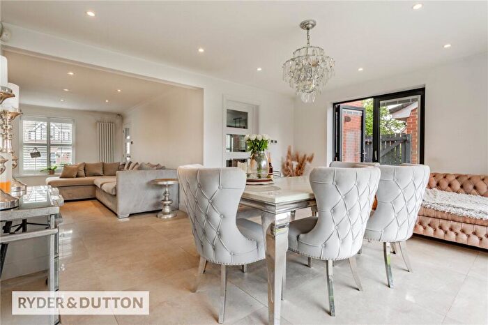 3 Bedroom Detached House For Sale In Yewdale Drive, Failsworth, Manchester, Greater Manchester, M35