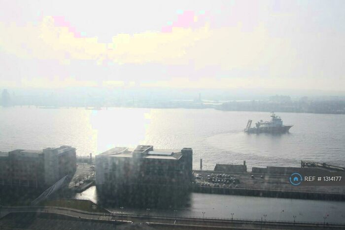 2 Bedroom Flat To Rent In Beetham Tower, Liverpool, L3