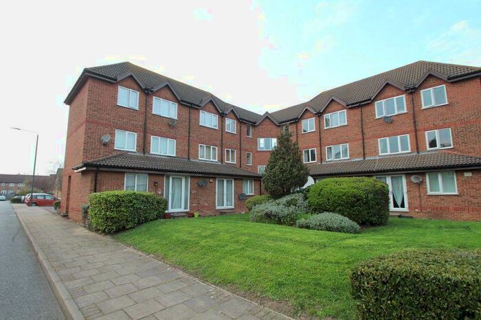 1 Bedroom Maisonette To Rent In Frobisher Road, Erith, DA8