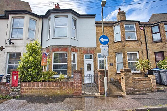 3 Bedroom Terraced House For Sale In Blenheim Road, Deal, Kent, CT14