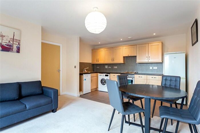 2 Bedroom Flat To Rent In Harry Zeital Way, Upper Clapton, E5