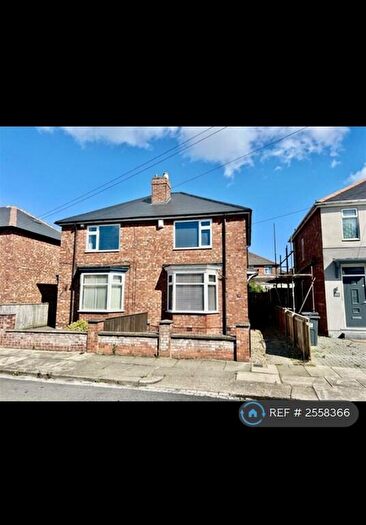 2 Bedroom Semi-Detached House To Rent In Bensham Road, Darlington, DL1