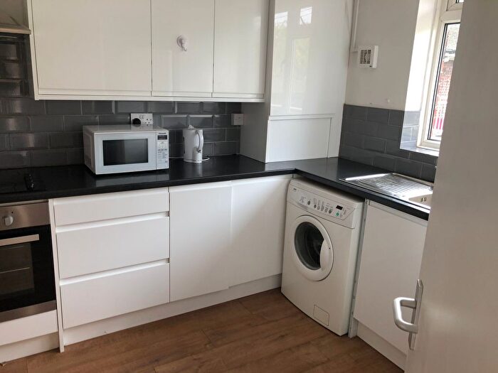 3 Bedroom Flat To Rent In Bridgeway Street, London, NW1