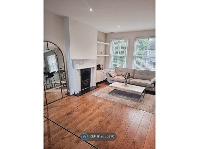 3 Bedroom Maisonette To Rent In Heathfield Gardens, London, W4