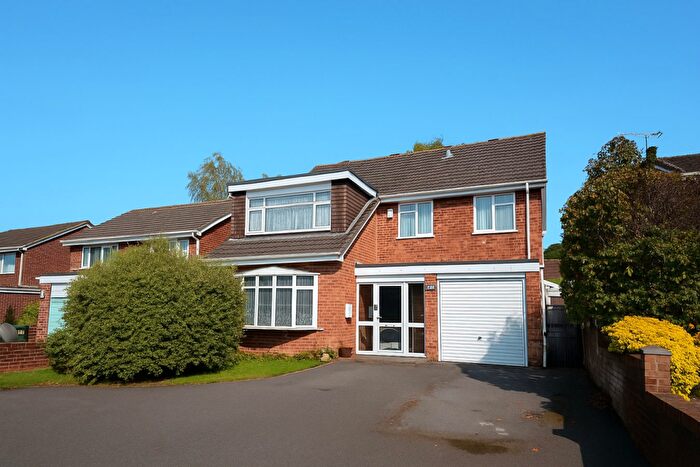 6 Bedroom Detached House For Sale In King John Avenue, Bournemouth, BH11