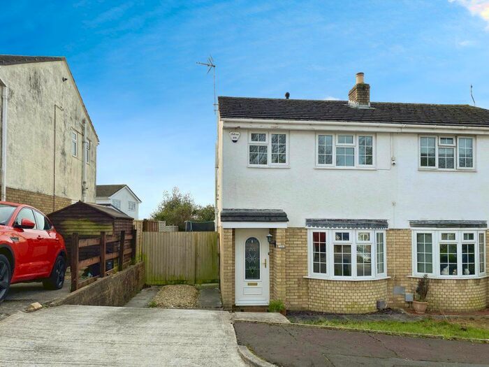 3 Bedroom Property To Rent In Highfields, Brackla, Bridgend, CF31