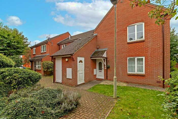 1 Bedroom Flat To Rent In House Lane, Sandridge, St. Albans, AL4