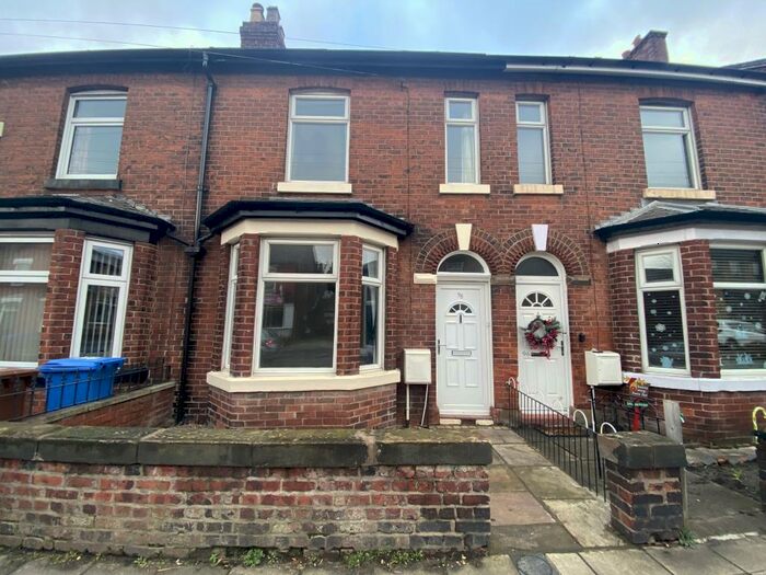 3 Bedroom House To Rent In Stockport Road; Marple., SK6