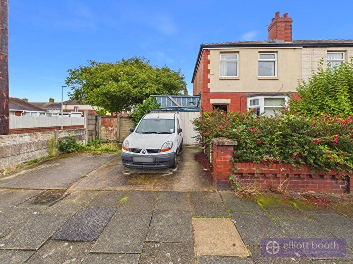 2 Bedroom End Of Terrace House For Sale In Endsleigh Gardens, FY4