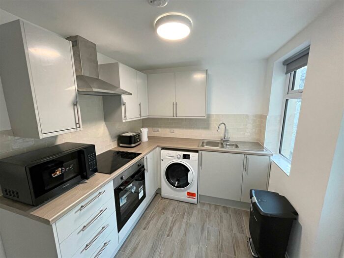 2 Bedroom Private Hall To Rent In Gregson Road, Lancaster, LA1