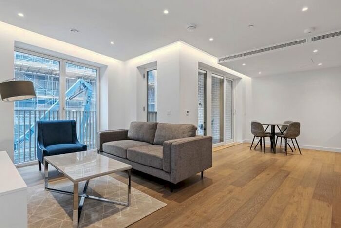 1 Bedroom Flat To Rent In Phoenix Place, London, WC1X