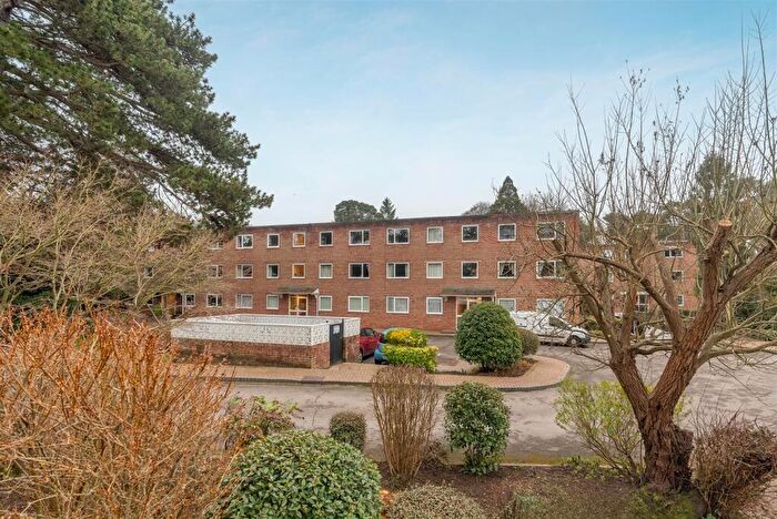 2 Bedroom Flat To Rent In St Andrews Court, Sunninghill, SL5