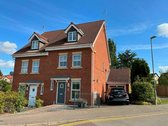 3 Bedroom House To Rent In Middlebrook Green Market Harborough, LE16