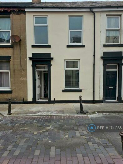 2 Bedroom Terraced House To Rent In Beresford Street, Blackpool, FY1