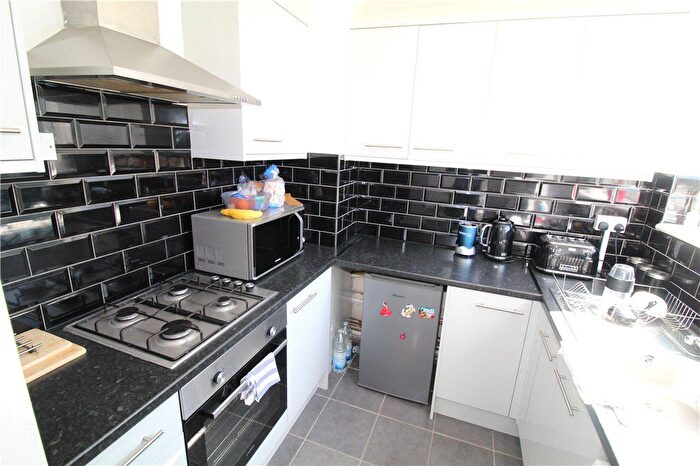 1 Bedroom Flat To Rent In Heathfield Road, Croydon, CR0