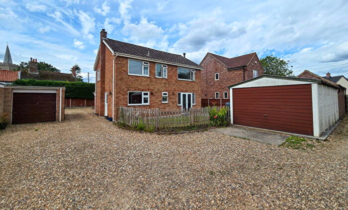 4 Bedroom Detached House For Sale In Deopham Road, Great Ellingham, NR17