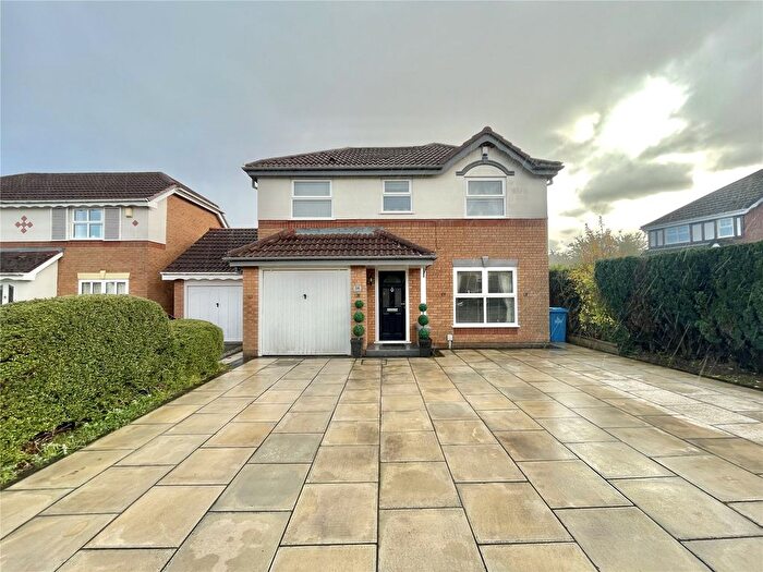 4 Bedroom Detached House For Sale In Cedardale Park, Widnes, Cheshire, WA8