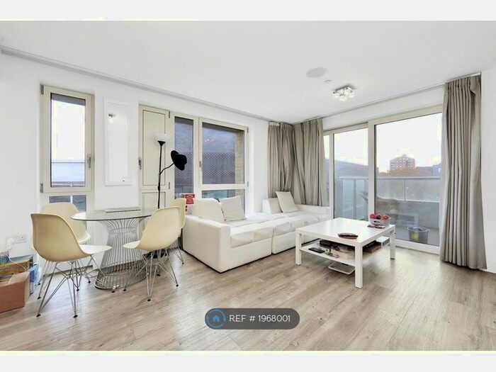 2 Bedroom Flat To Rent In Marner Point, London, E3