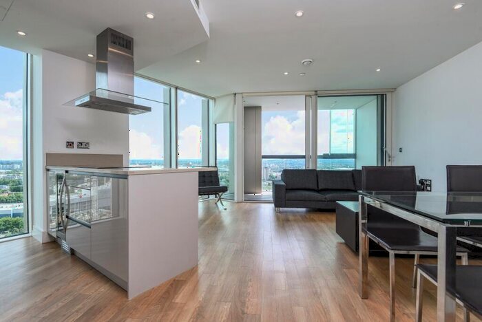 2 Bedroom Flat To Rent In Surrey Quays Road, Surrey Quays, London, SE16