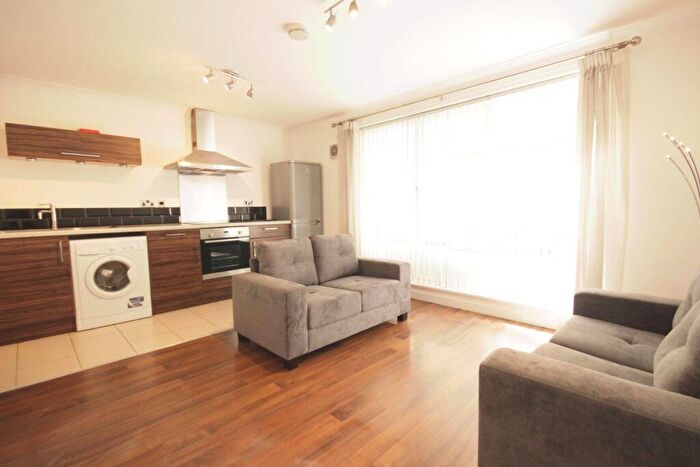 1 Bedroom Apartment To Rent In Hermitage Wall, Wapping, E1W