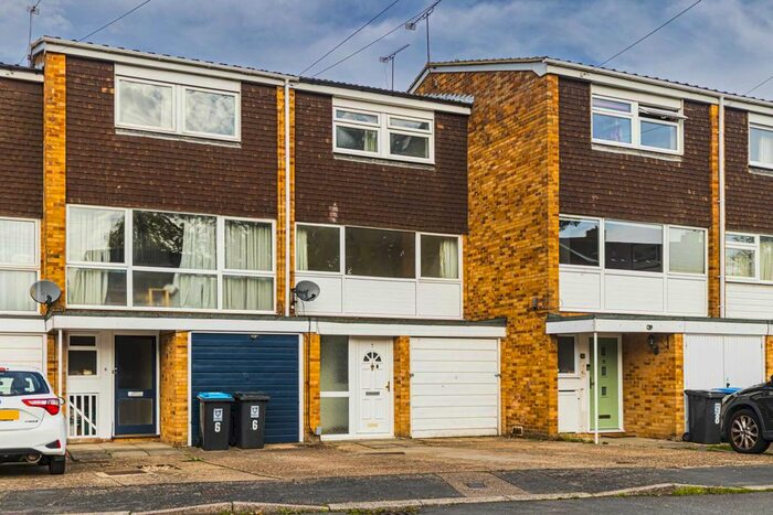 4 Bedroom Town House To Rent In Sandmere Close, Hemel Hempstead, HP2