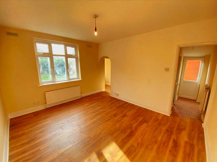 1 Bedroom Studio To Rent In Boston Road, London, W7