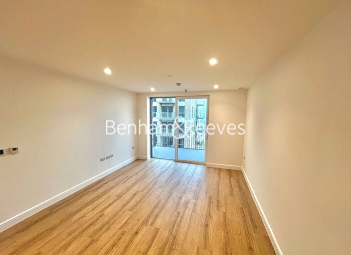1 Bedroom Flat To Rent In Quay Walk, Grand Union, HA0