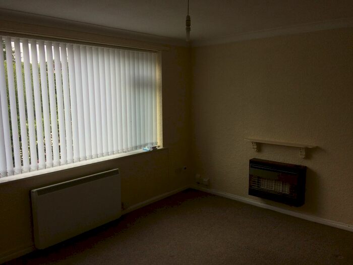 2 Bedroom Flat To Rent In Stafford Avenue, Clayton, Newcastle-Under-Lyme, ST5