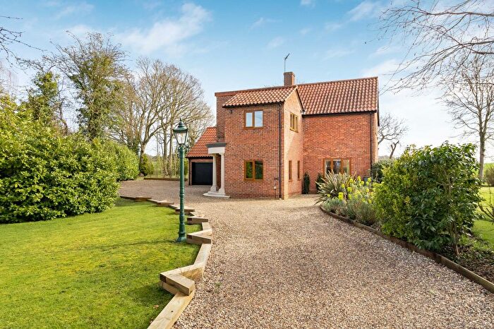 5 Bedroom Detached House For Sale In Hadleigh Heath, Hadleigh, IP7
