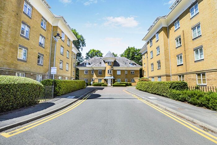 1 Bedroom Flat To Rent In Century Court, Victoria Way, Woking, Surrey, GU21