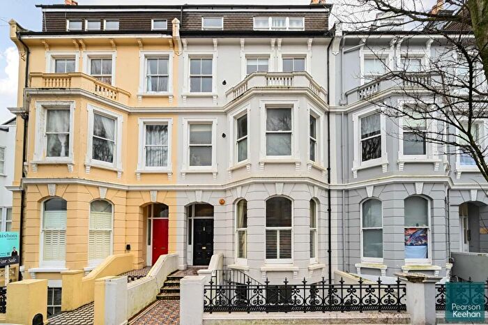2 Bedroom Apartment To Rent In St Aubyns, Hove, BN3