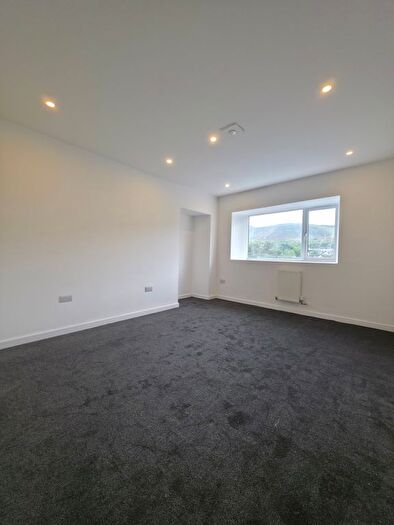 1 Bedroom Flat To Rent In Ystrad Road, Ton Pentre, CF41