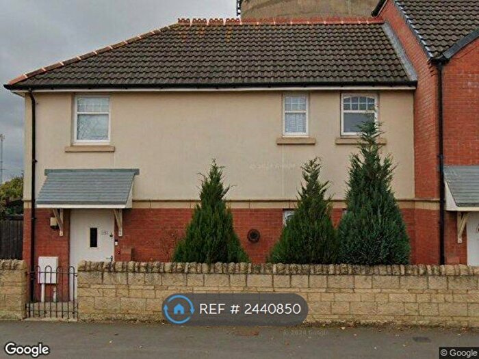 3 Bedroom End Of Terrace House To Rent In Boughton Green Road, Northampton, NN2