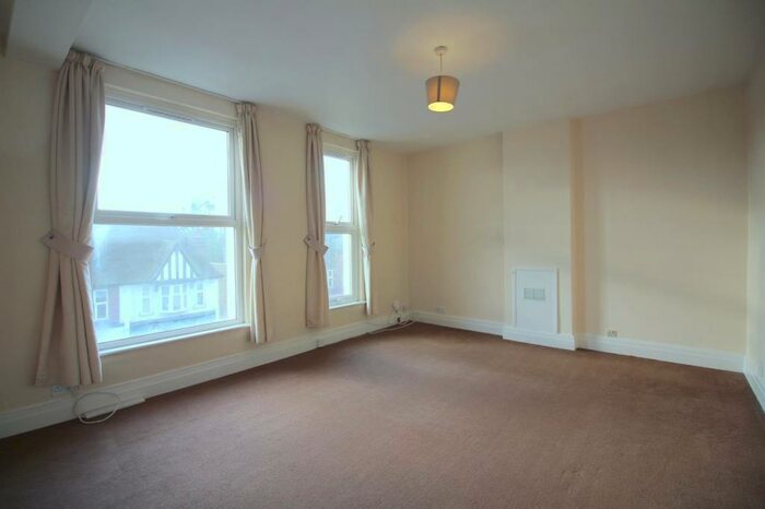 2 Bedroom Flat To Rent In High Street, Ruislip, HA4