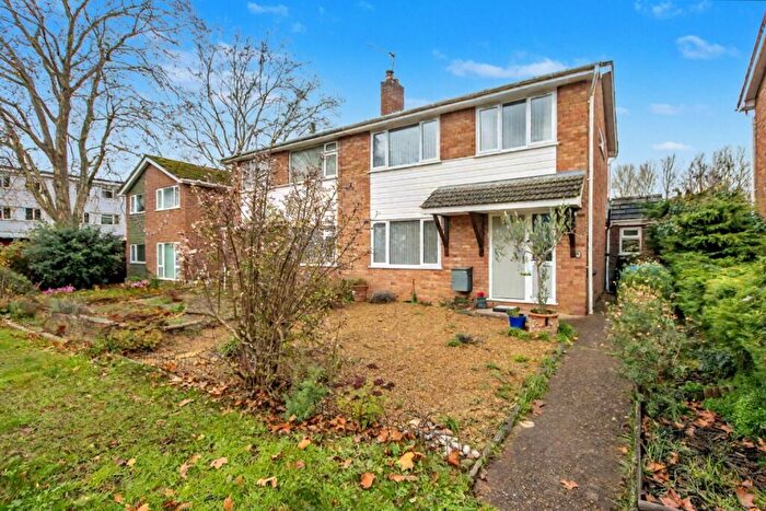 3 Bedroom Semi-Detached House For Sale In Chalfont Walk, Norwich, NR4