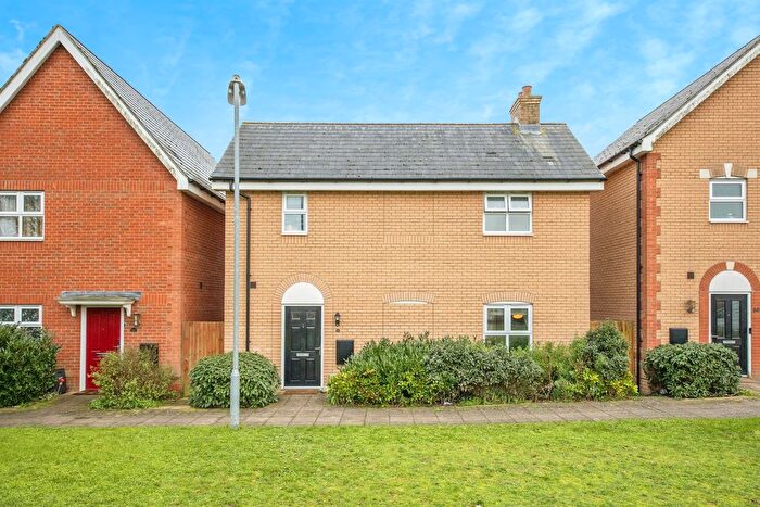 2 Bedroom Detached House For Sale In Peache Road, Colchester, CO1